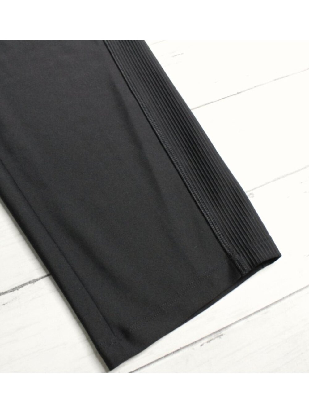 Old Navy Women's Black Activewear Pants Size M Powersoft Go Dry - Picture 3 of 6